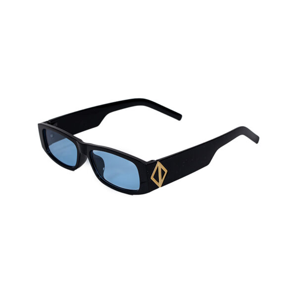 γυαλιά ηλίου ορθογώνια με μπλε φακό και κοκκάλινο σκελετό μαύρό χρώμα