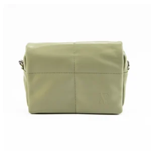 τσάντα χιαστί με εξωτερικές ραφές σε πράσινο χρώμα